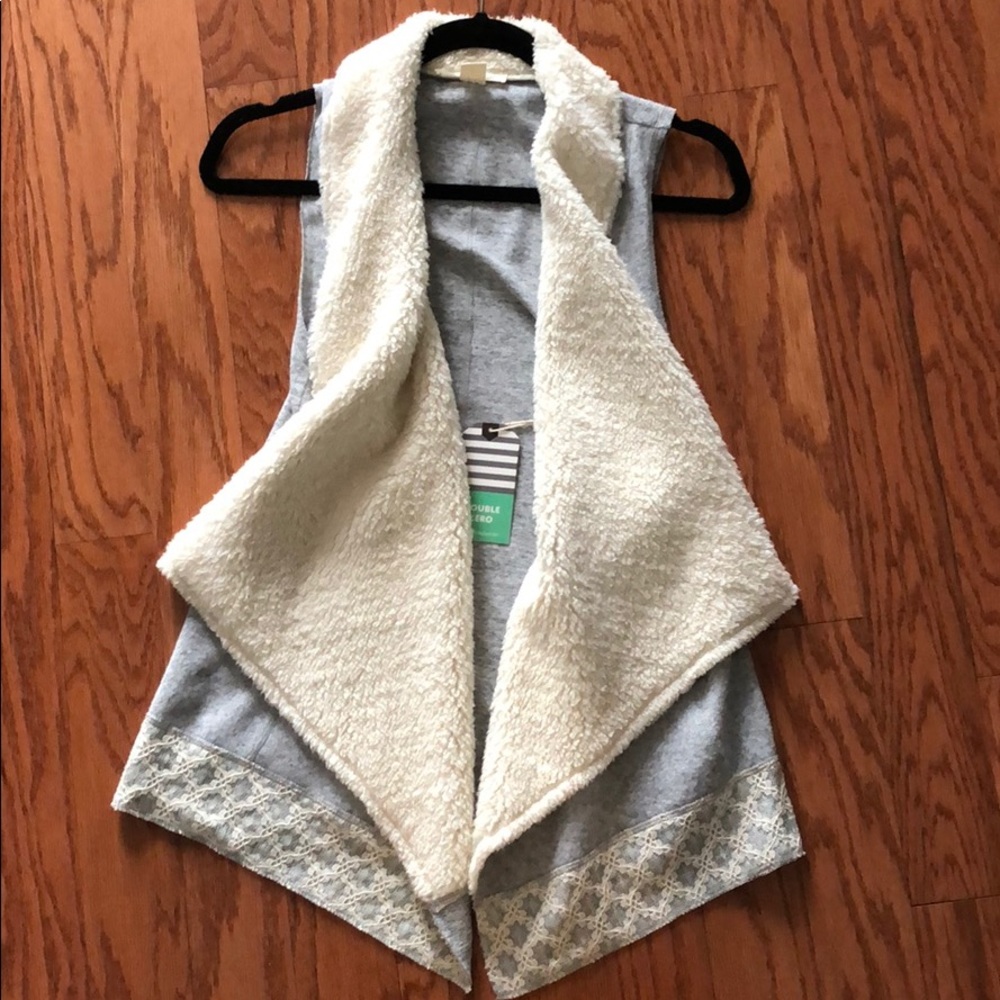 Double Zero Lace Vest